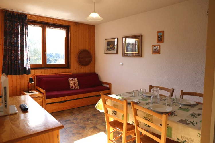 COR001 / 2 rooms (1 bedroom) - 4 people